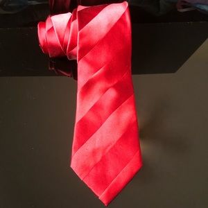 Donald Trump signature edition silk tie red “A”